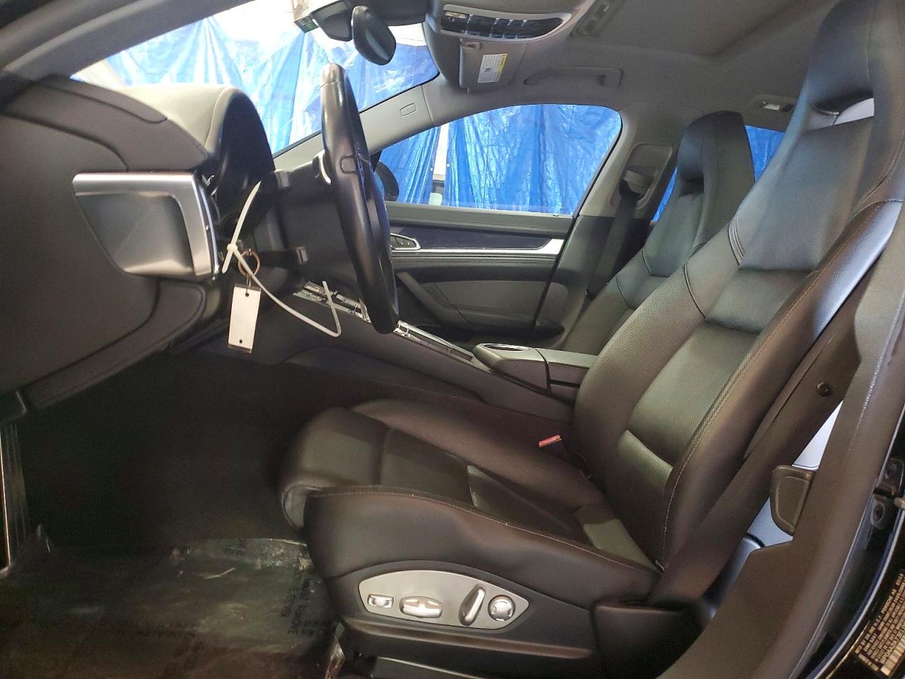 Porsche Panamera 2
