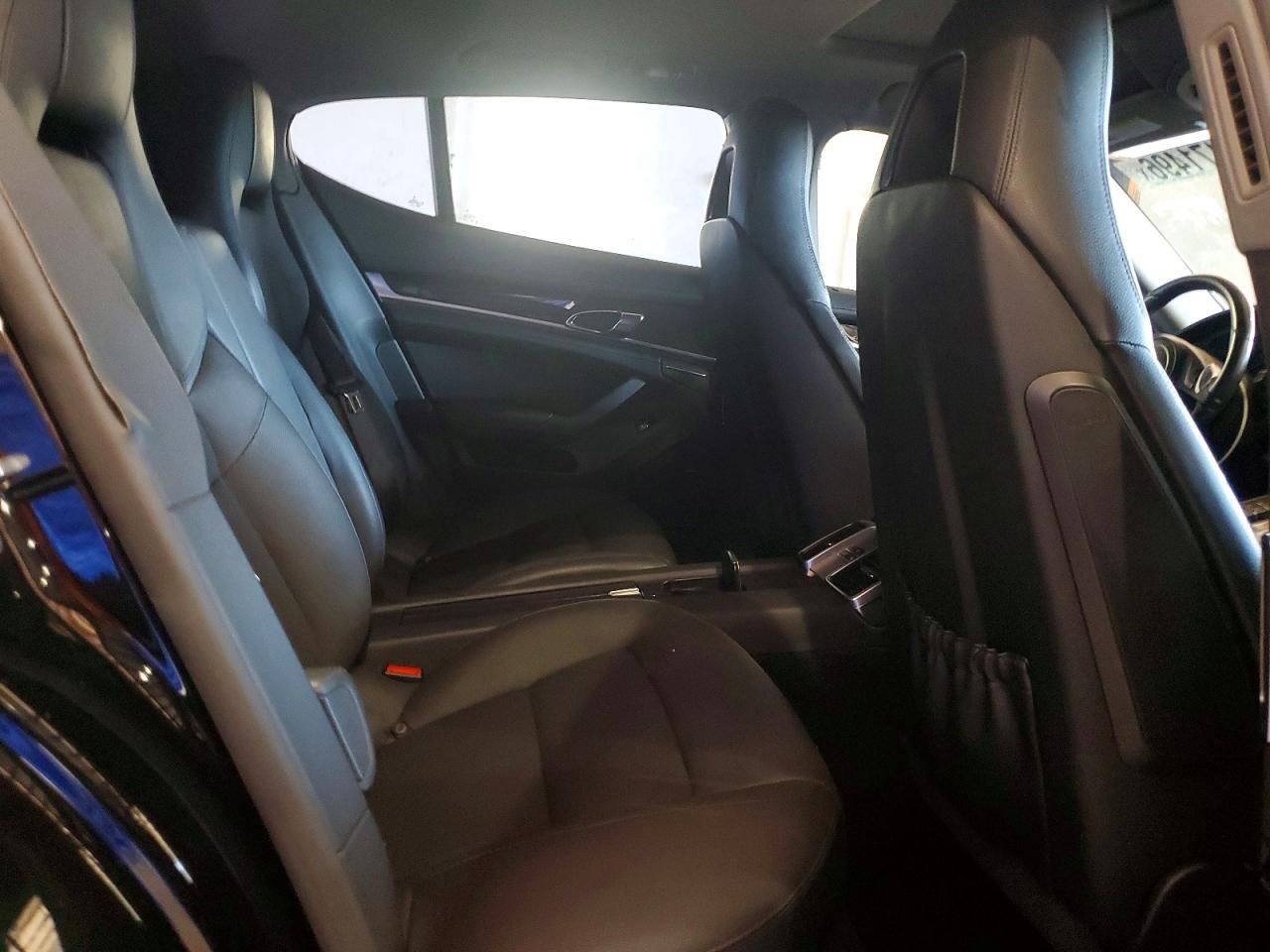 Porsche Panamera 2