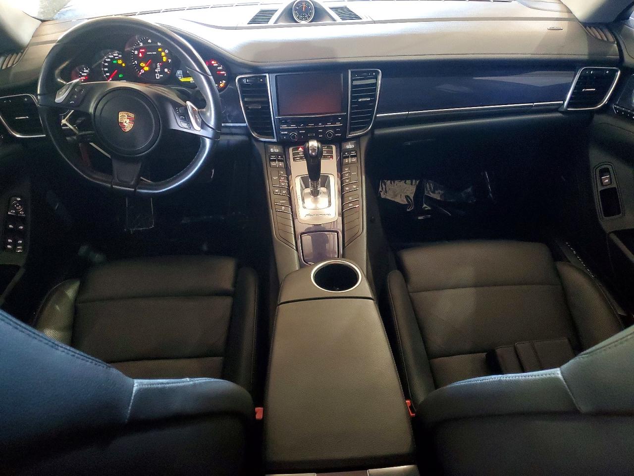 Porsche Panamera 2