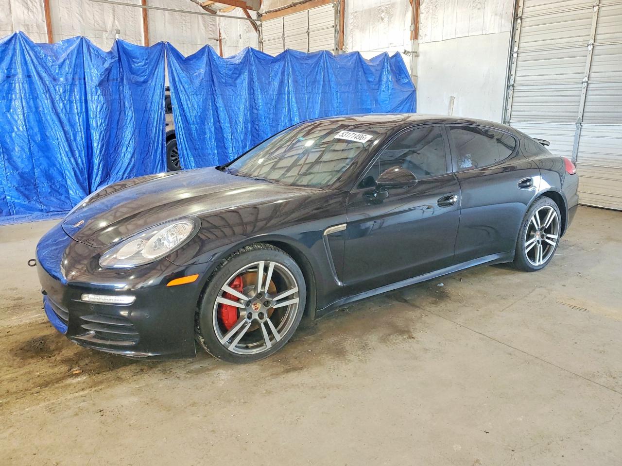 Salvage Porsche Panamera Image