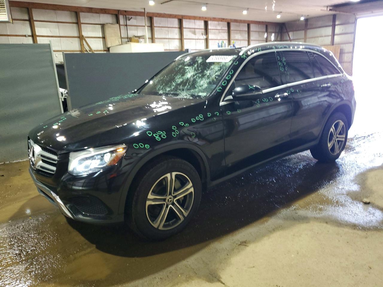 Salvage Mercedes-Benz GLC Image