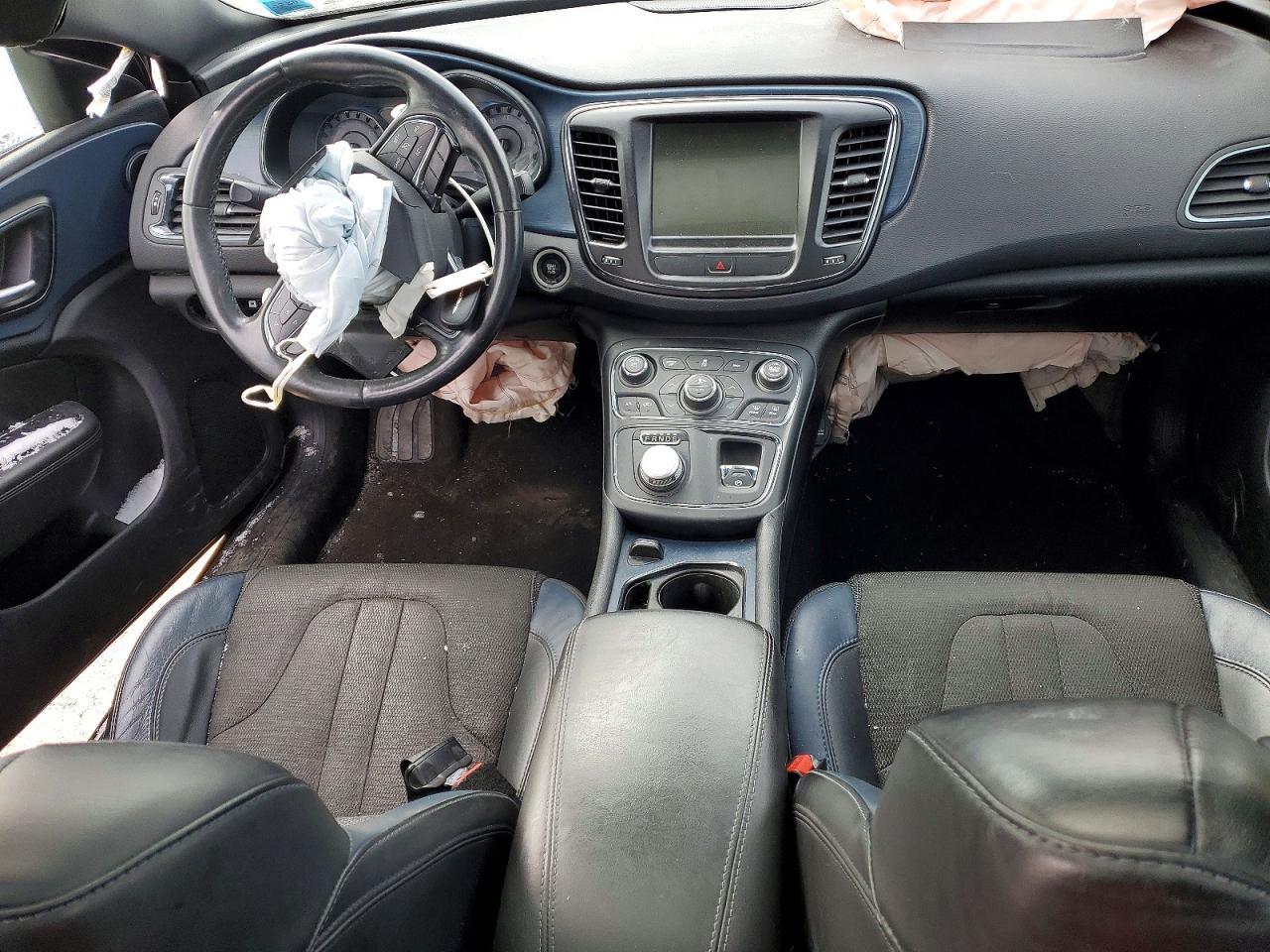 Chrysler 200 S