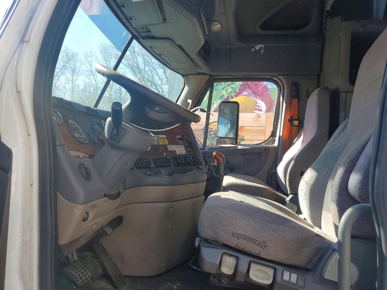 Freightliner Cascadia 125