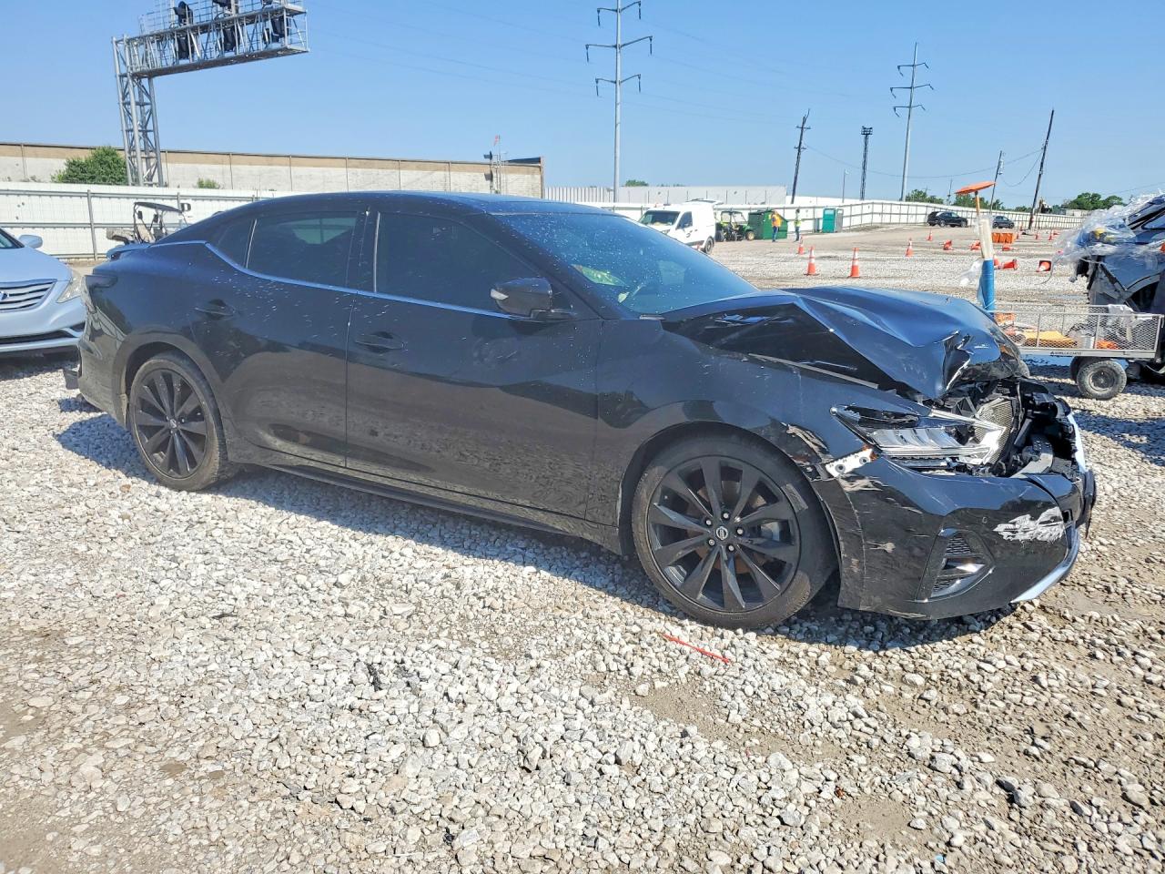Nissan Maxima Sr