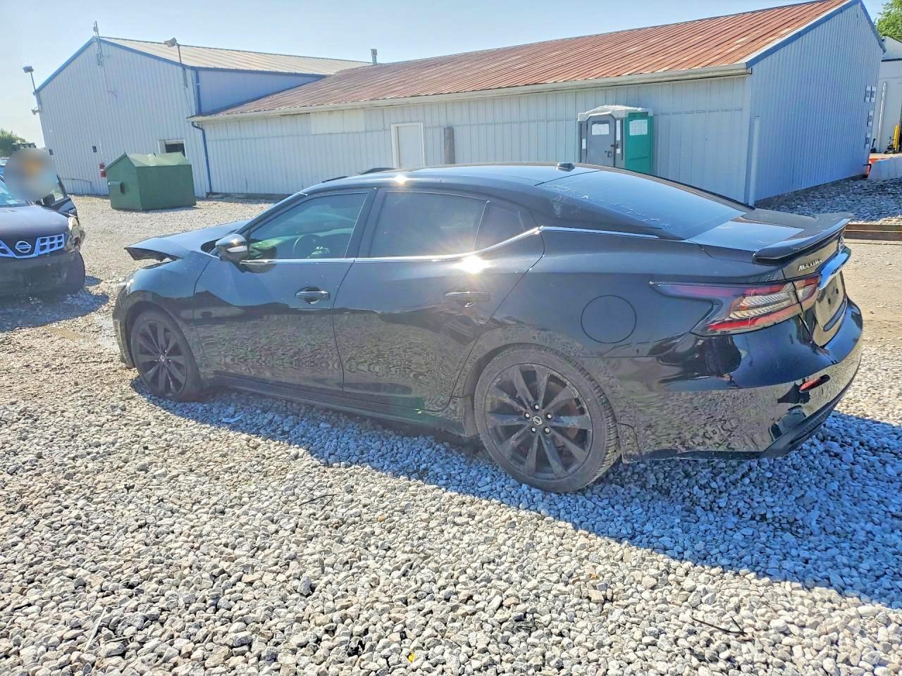 Nissan Maxima Sr