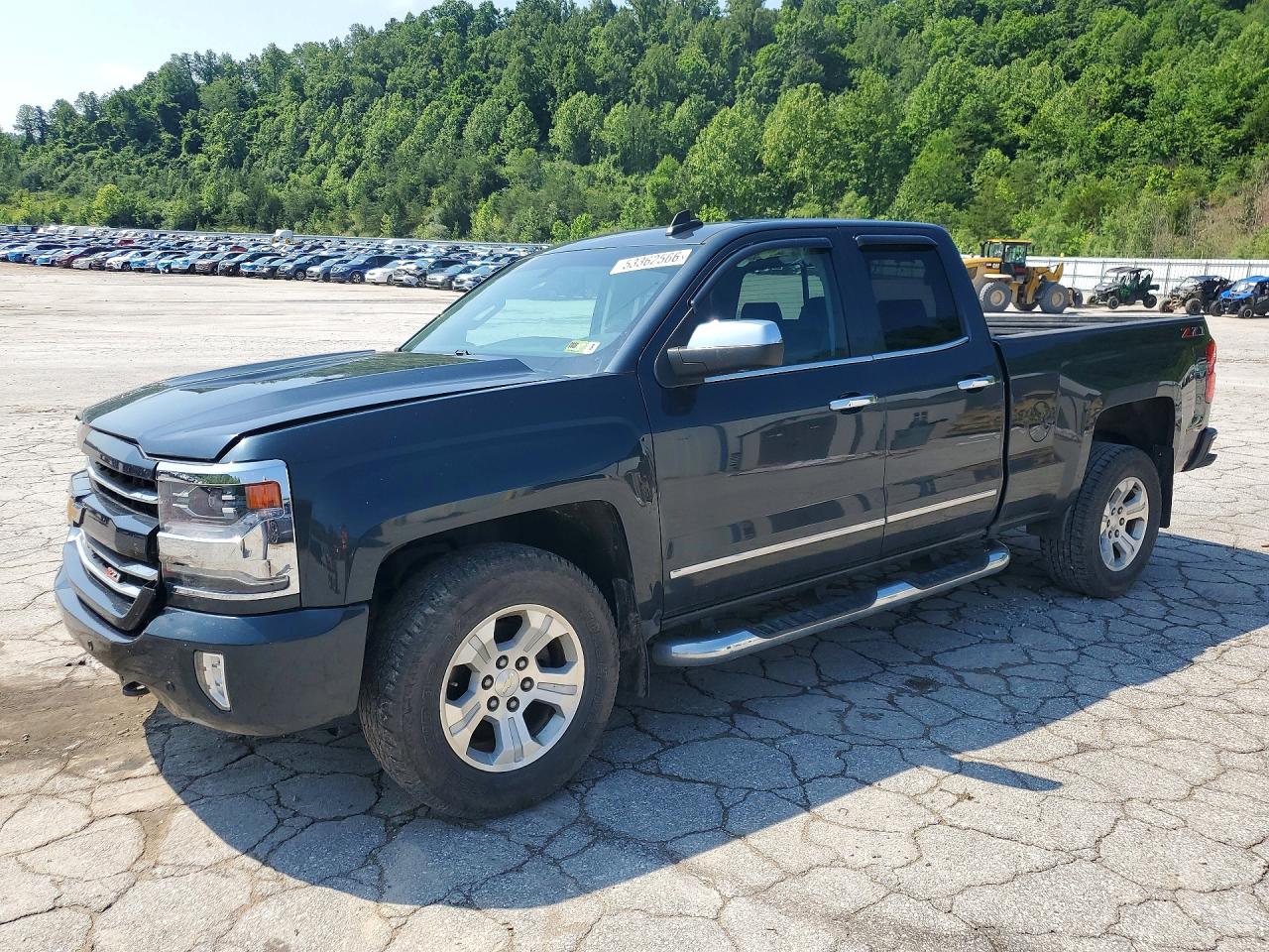 Salvage Chevrolet Silverado Image