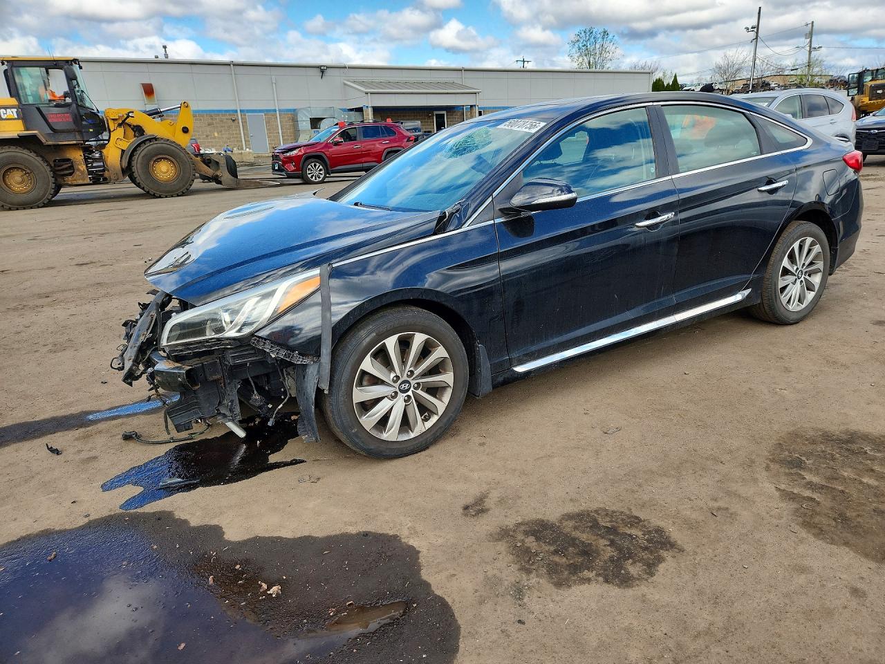 Salvage Hyundai SONATA Image