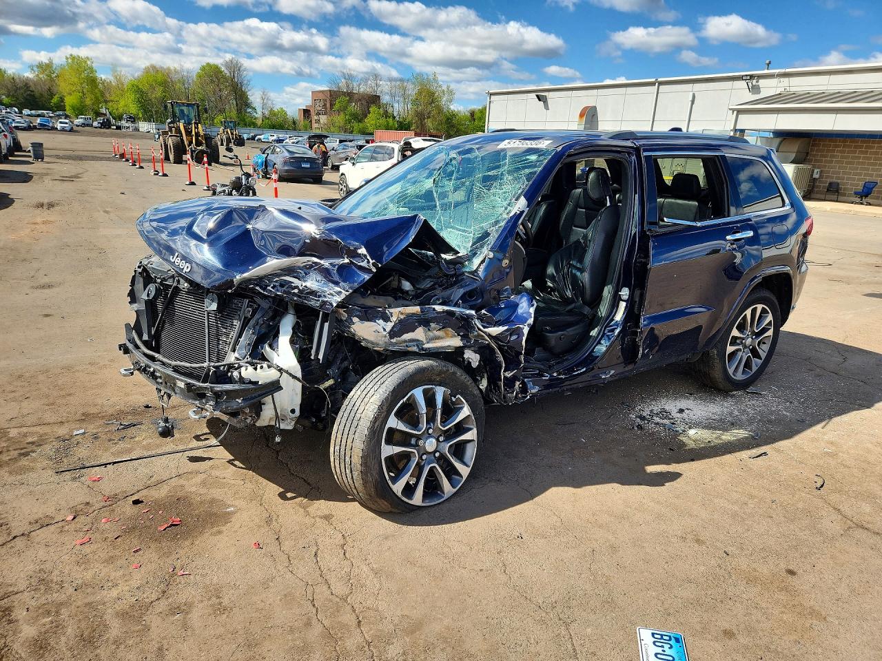 Salvage Jeep Cherokee Image