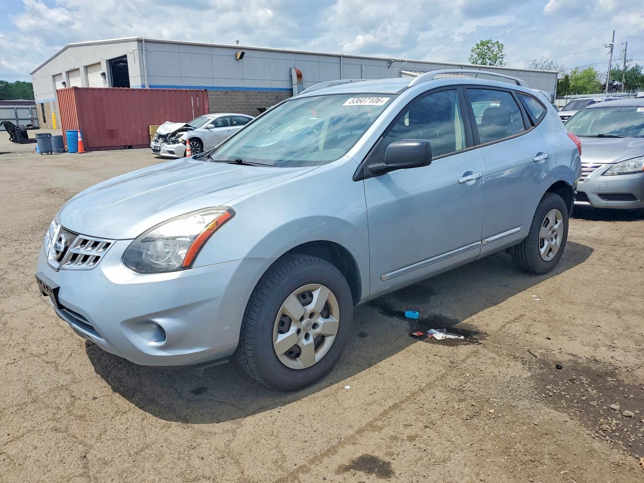 Salvage Nissan Rogue Image