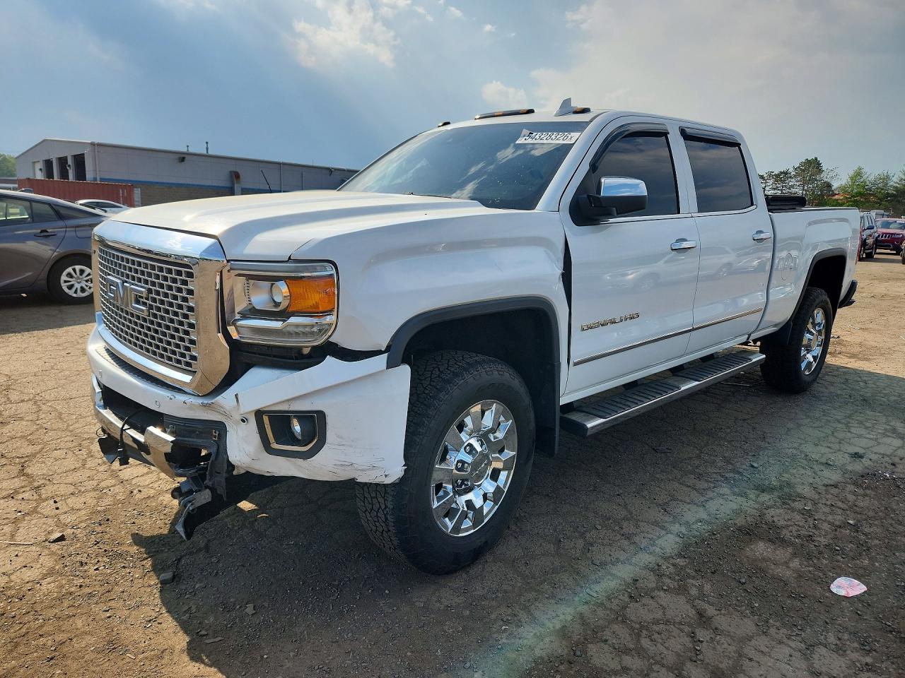 Salvage GMC Sierra Image