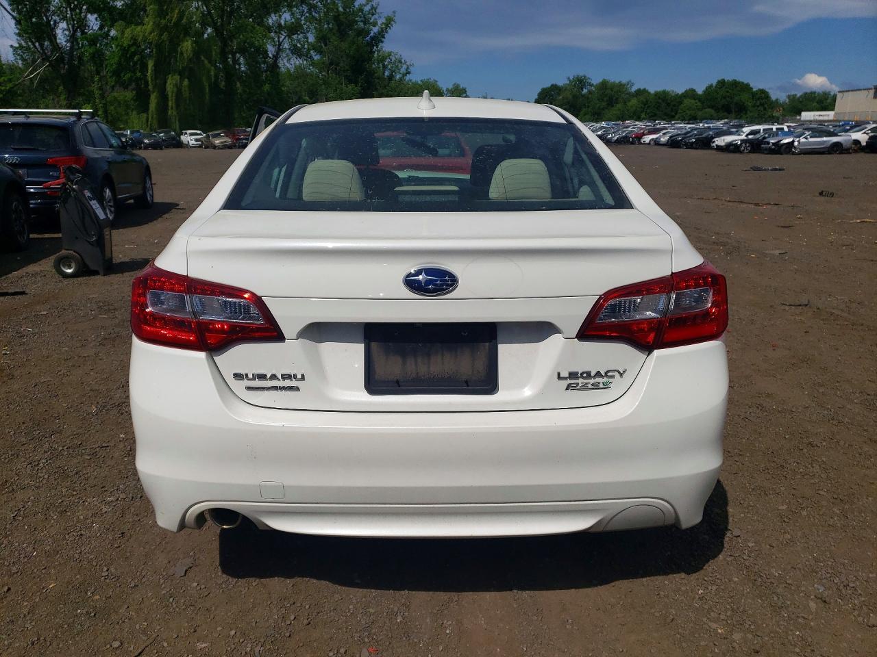 Subaru Legacy 2.5i Premium