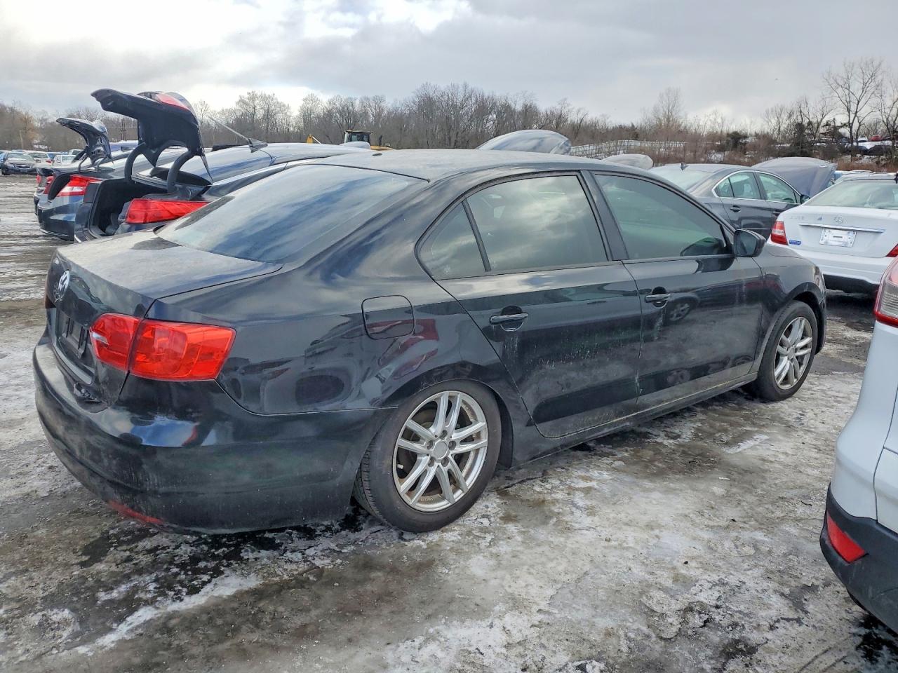 Volkswagen Jetta Base