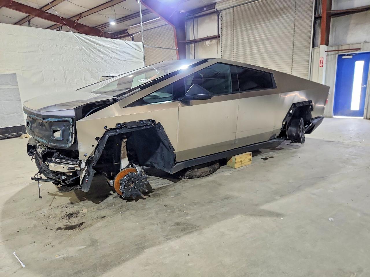 Salvage Tesla Cybertruck Image