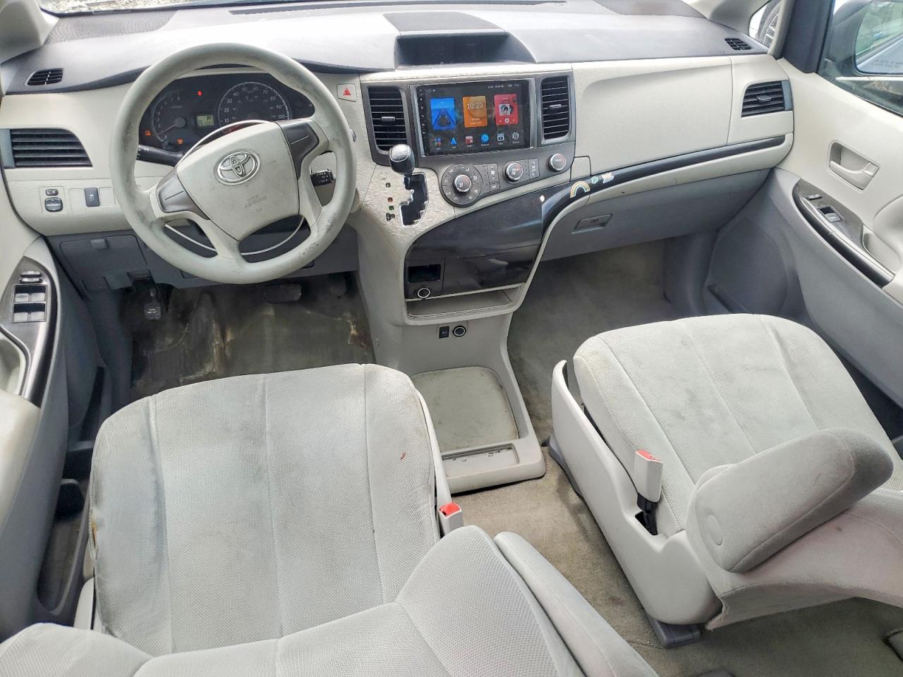 Toyota Sienna L 7-passenger