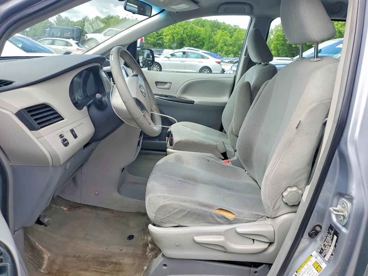 Toyota Sienna L 7-passenger