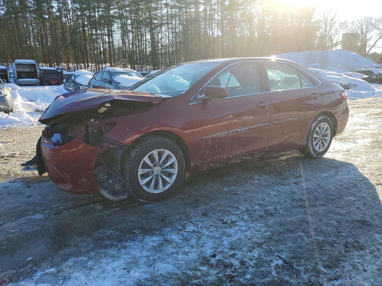 Salvage Toyota Camry Image
