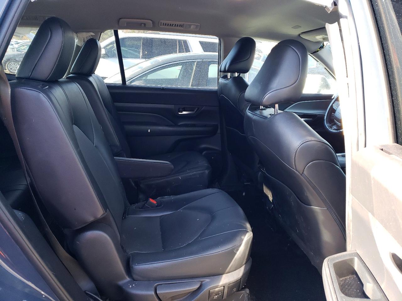 Toyota Grand High Xle