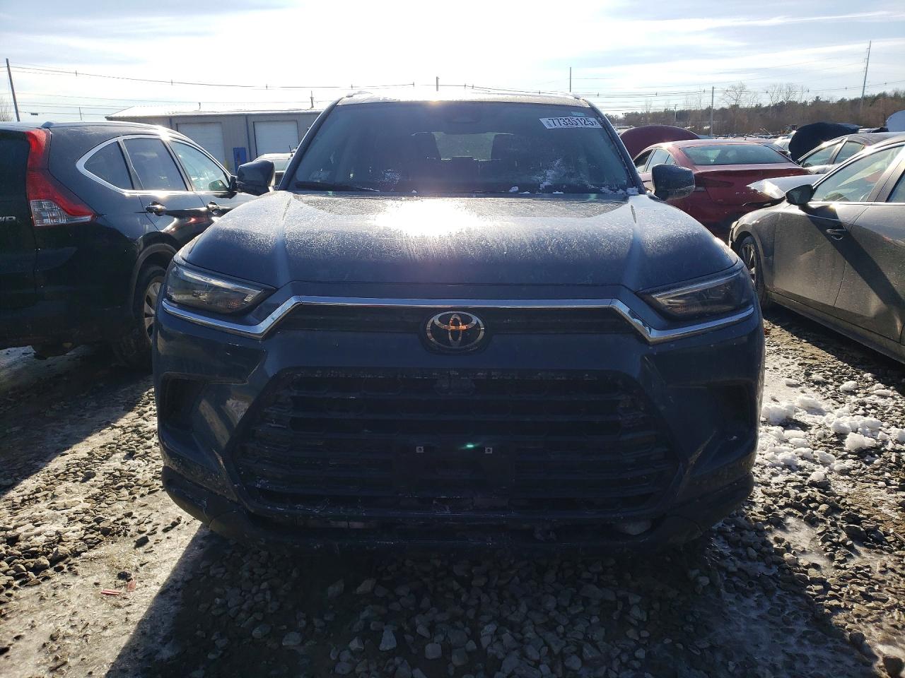 Toyota Grand High Xle