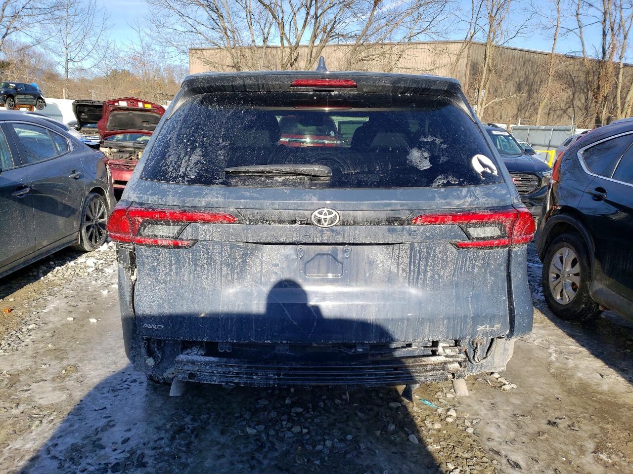 Toyota Grand High Xle