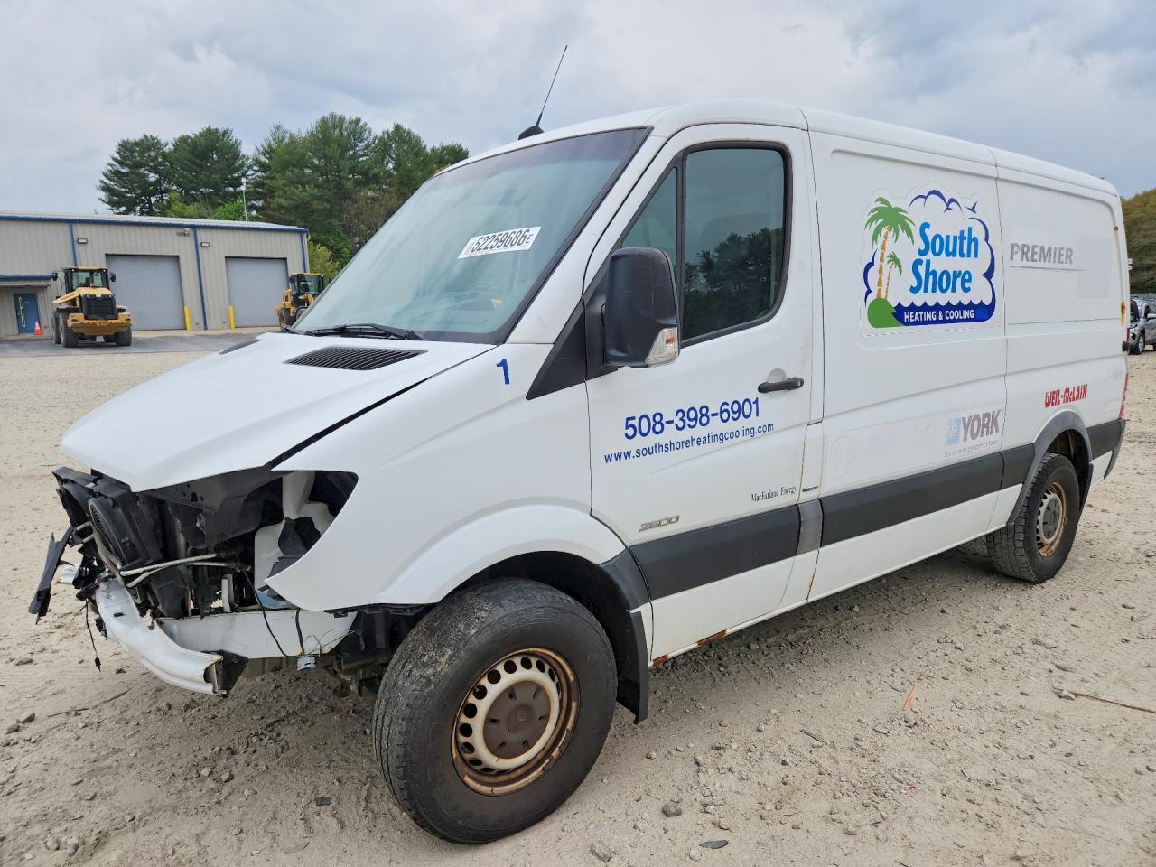 Salvage Mercedes-Benz Sprinter Image