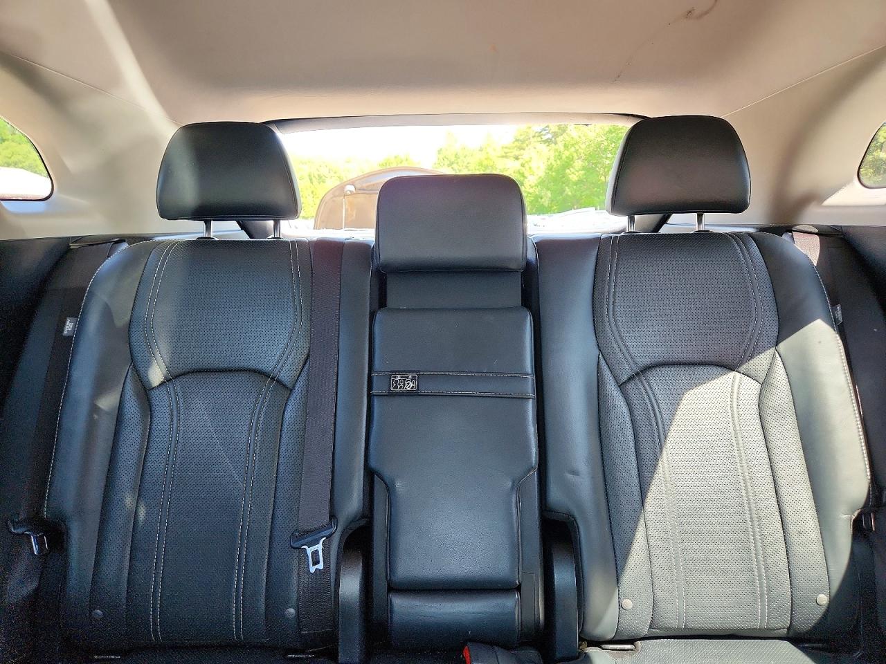 Lexus RX Base
