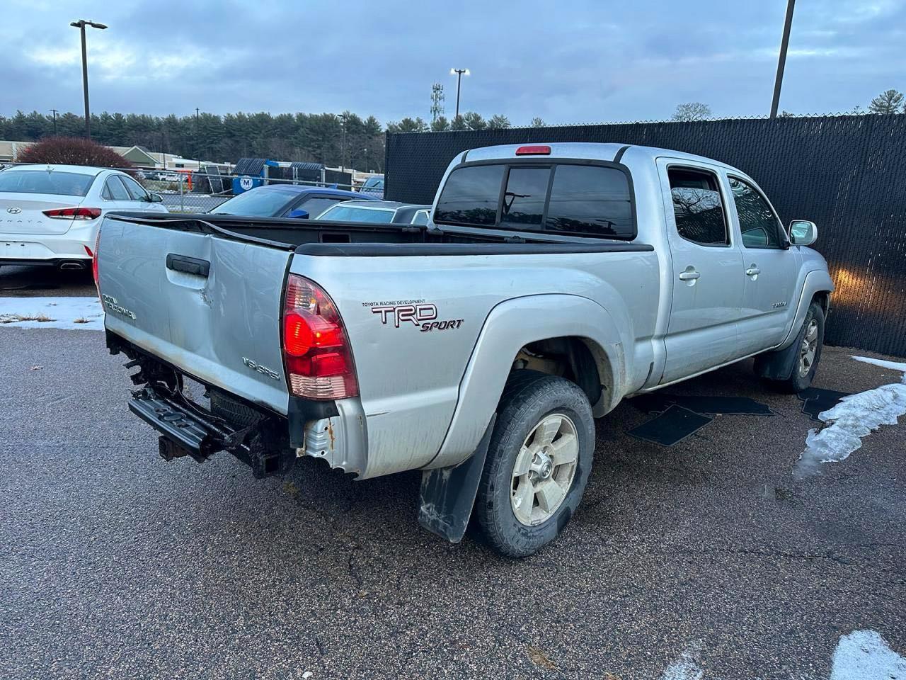 Toyota Tacoma V6