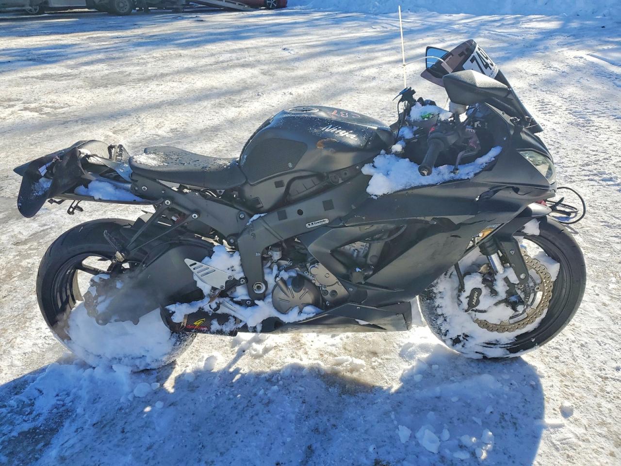 Salvage Kawasaki Ninja 600 Image