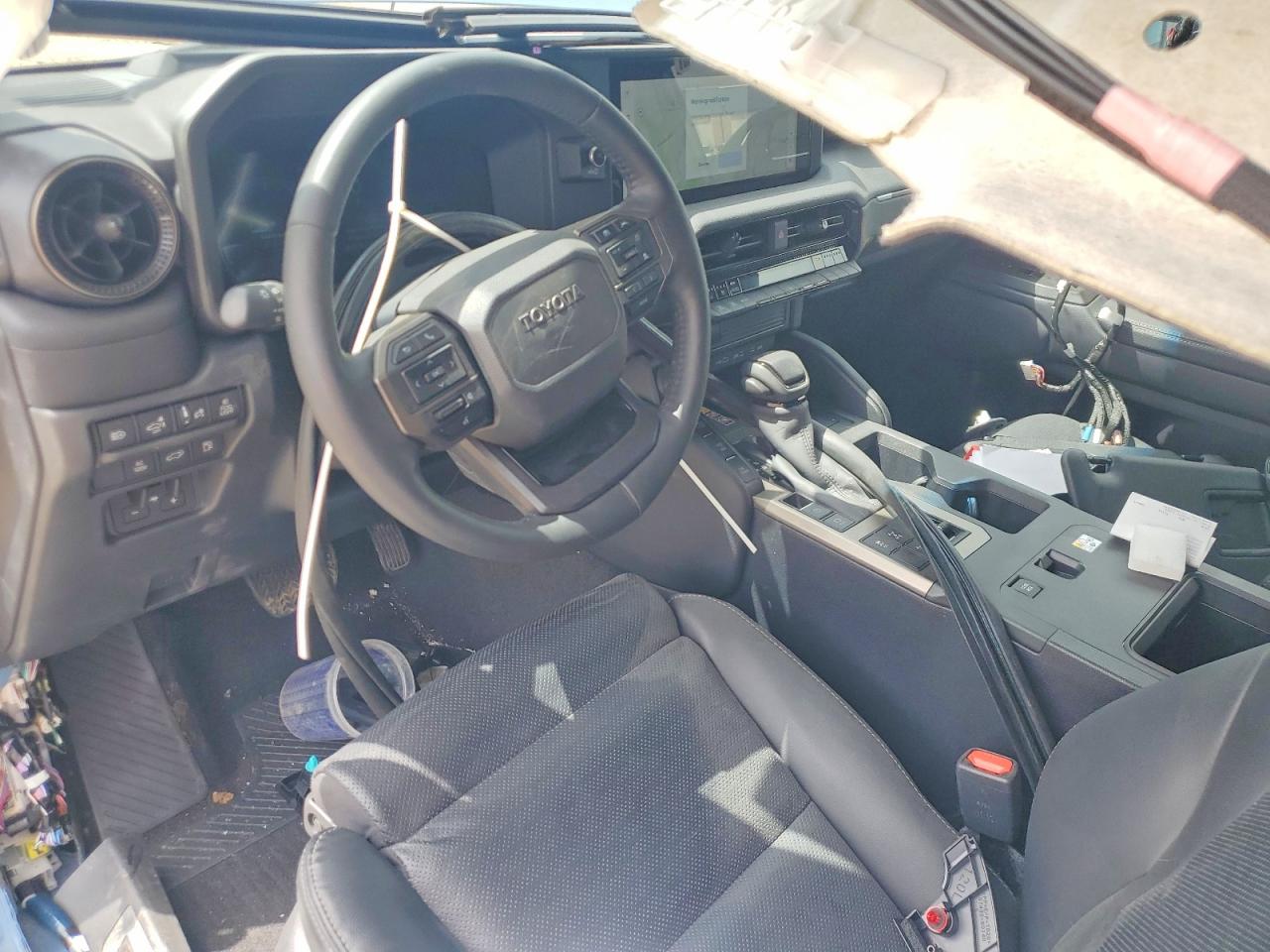 Toyota Land Cruis Base