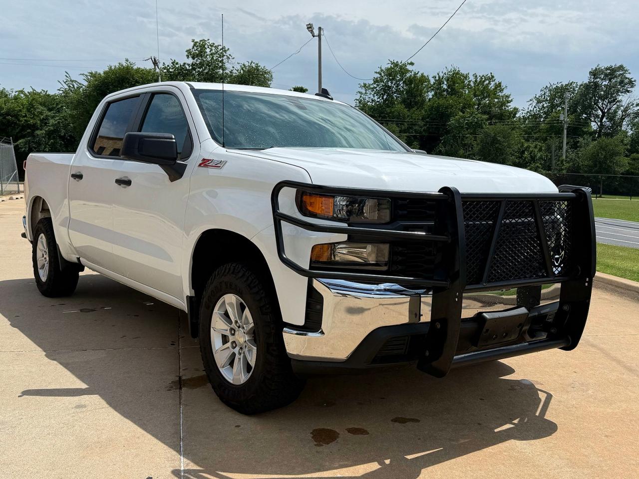 Salvage Chevrolet Silverado Image