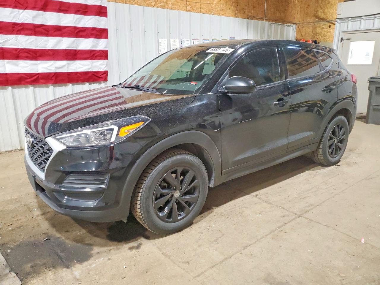 Salvage Hyundai TUCSON Image