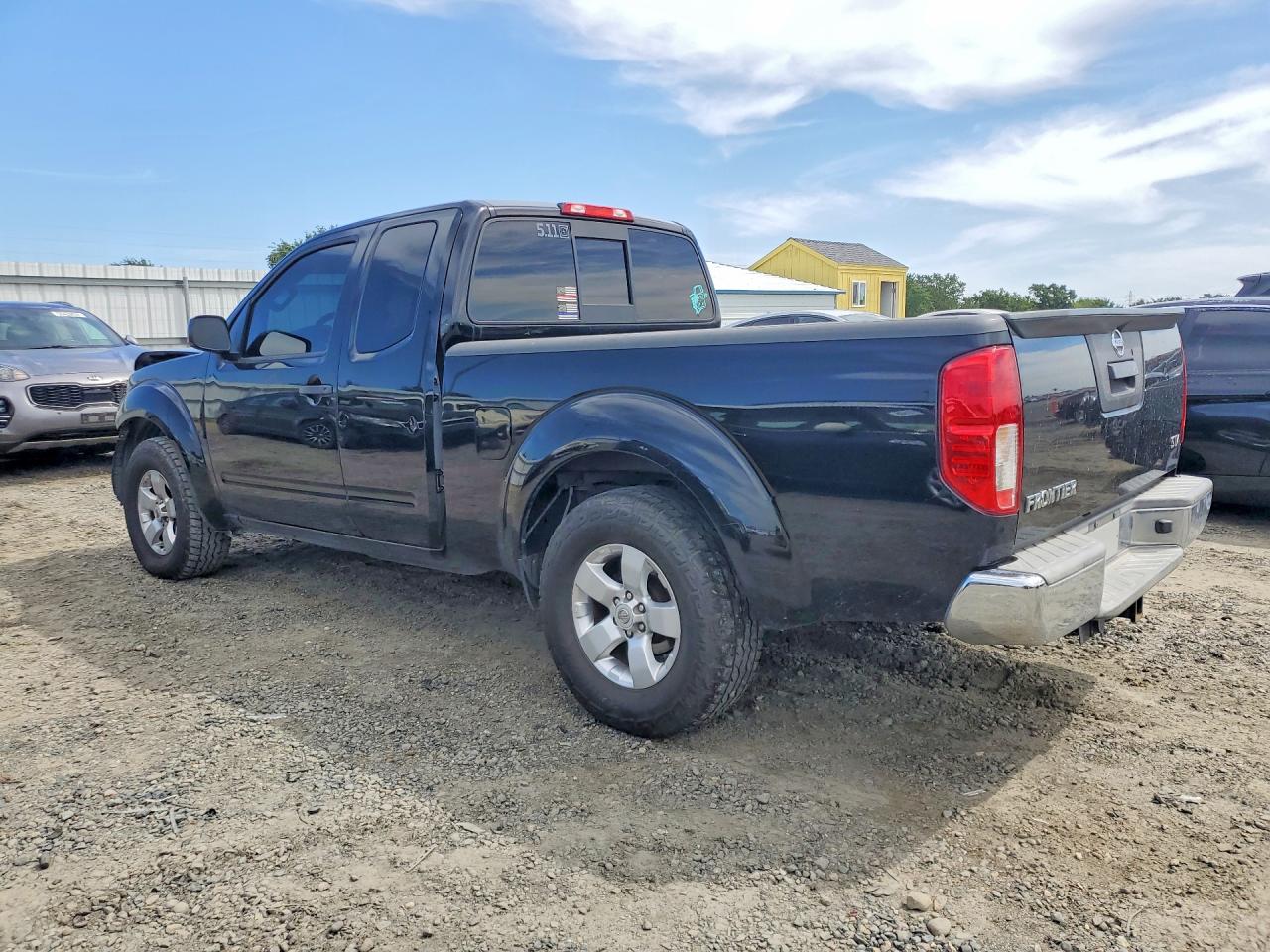 Nissan Frontier Sv V6