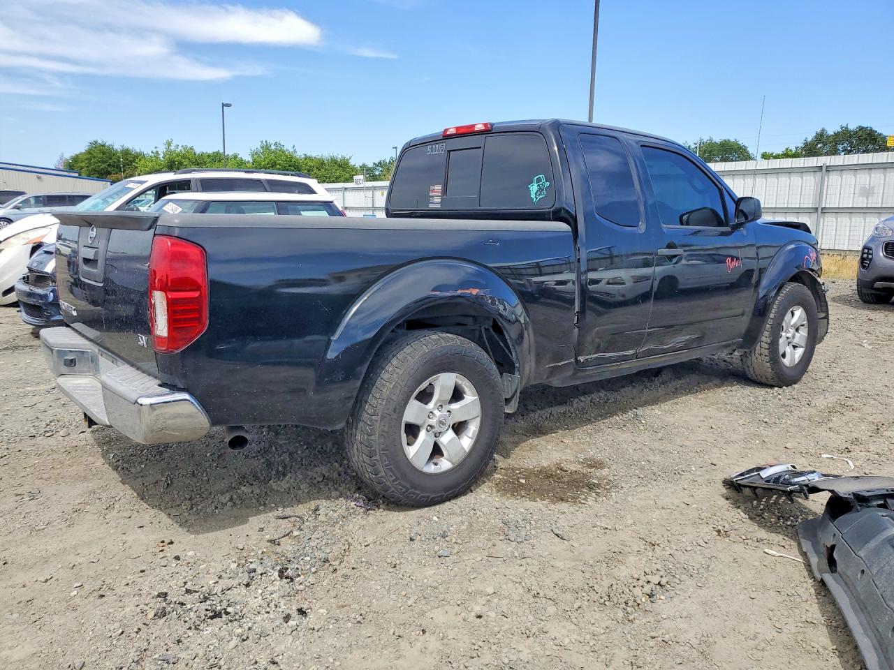 Nissan Frontier Sv V6