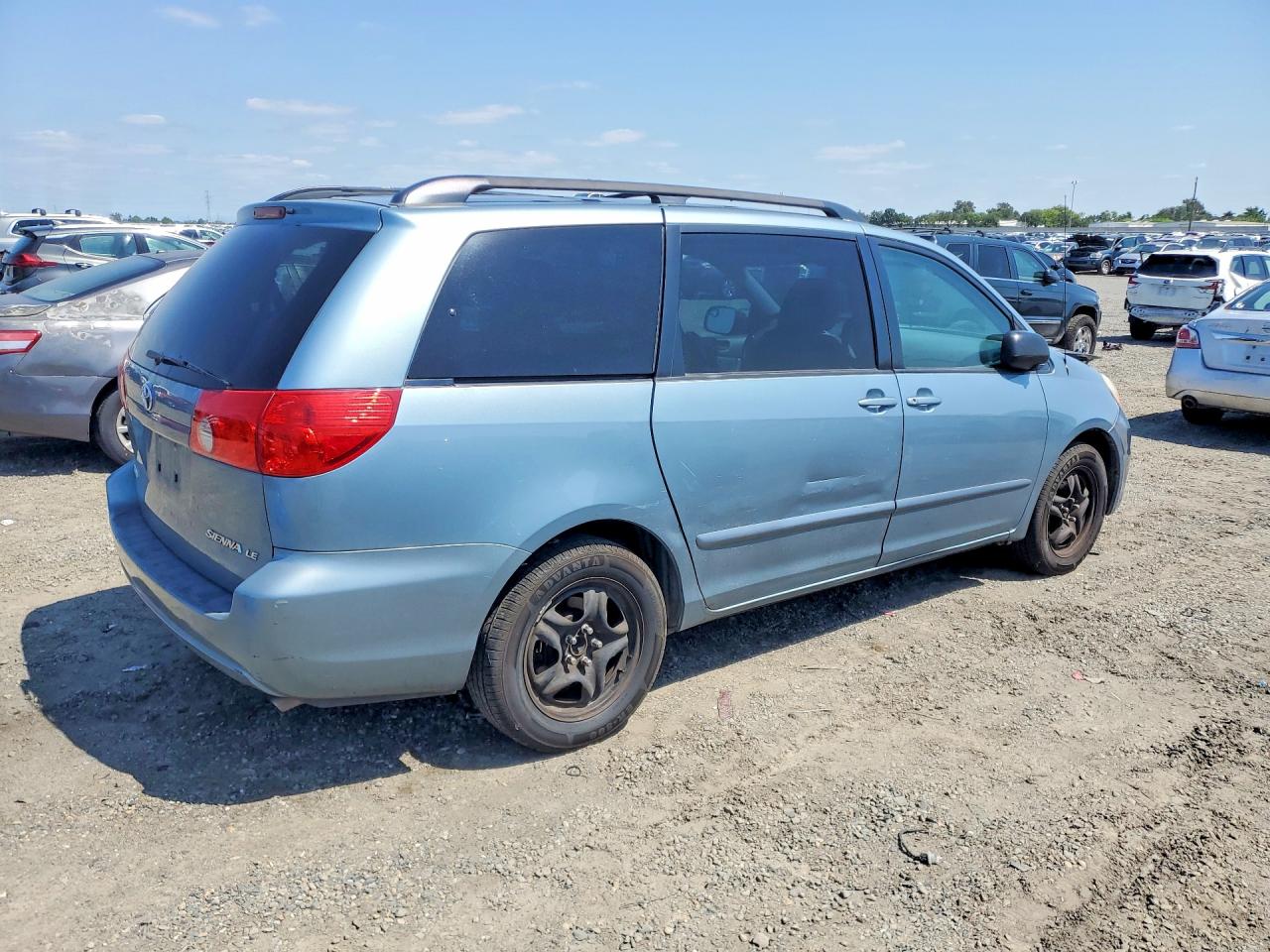Toyota Sienna Le 7-passenger