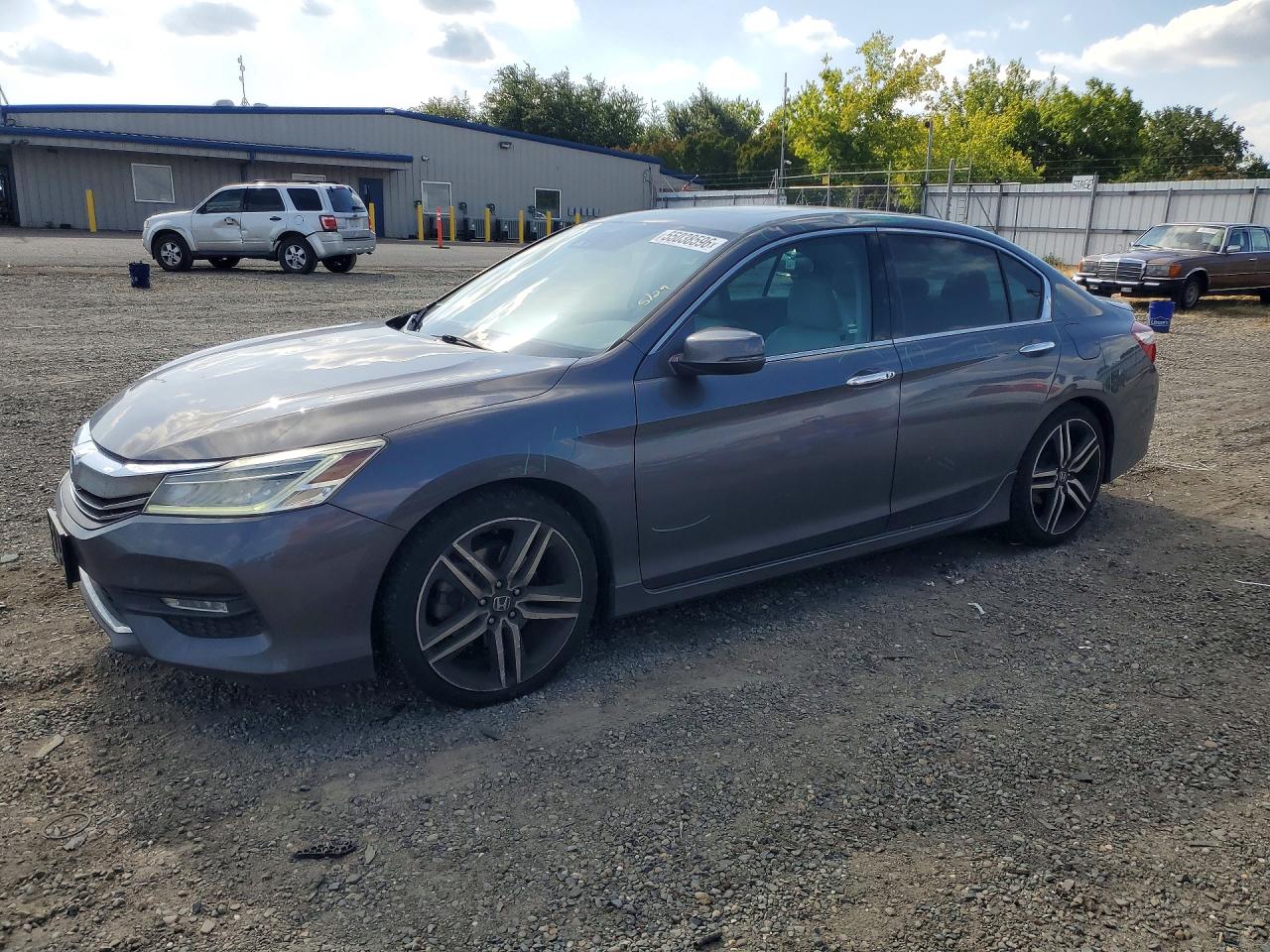 Salvage Honda Accord Image