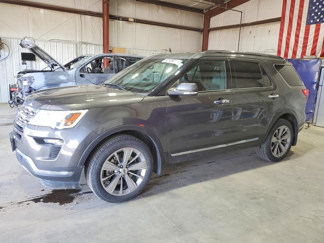 Salvage Ford Explorer Image