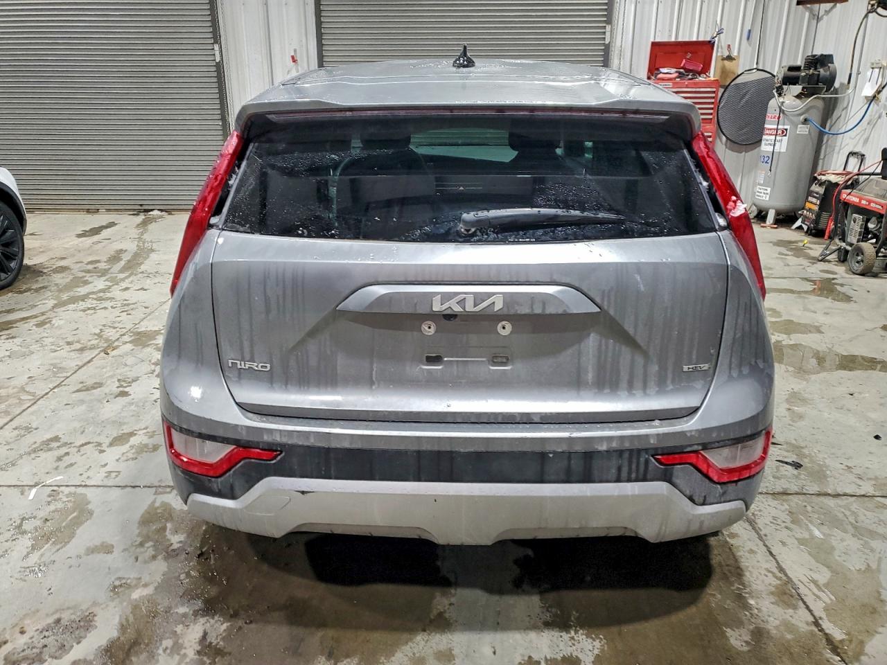 Kia Niro Lx