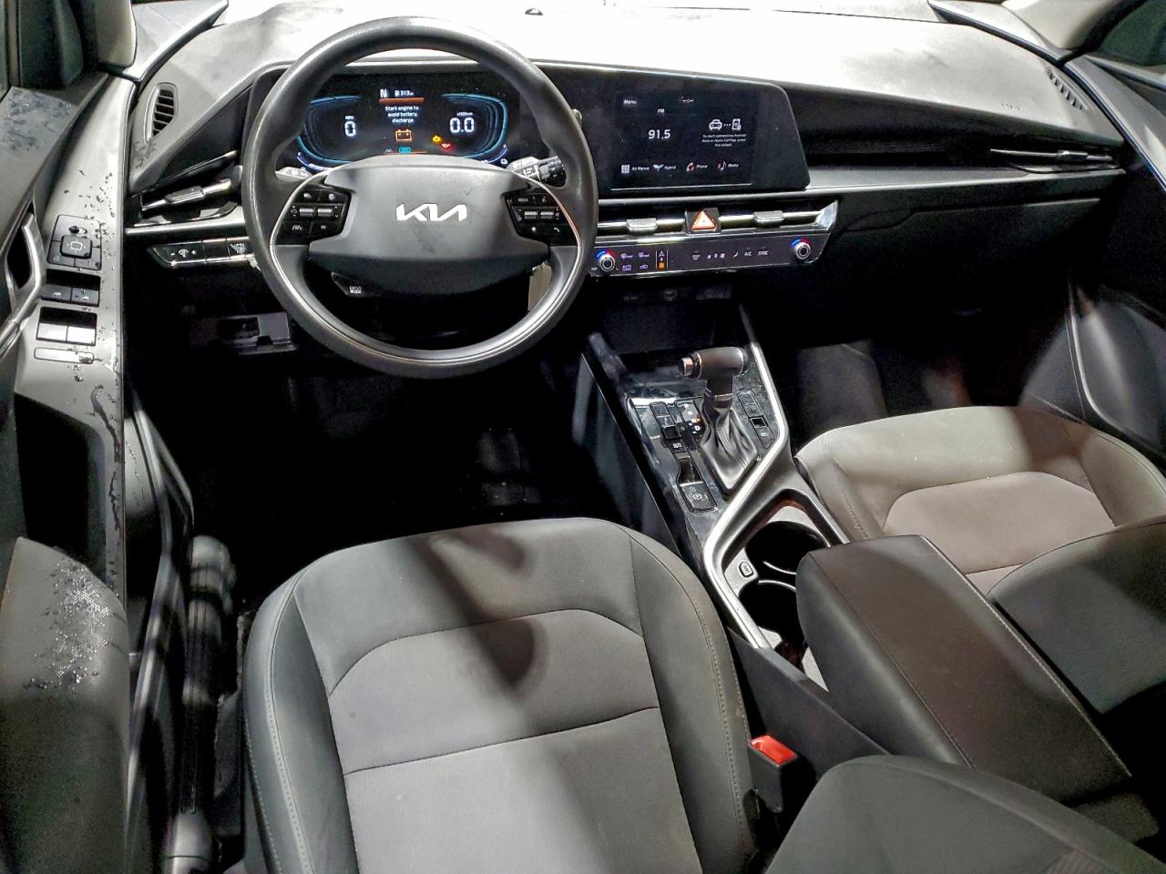 Kia Niro Lx