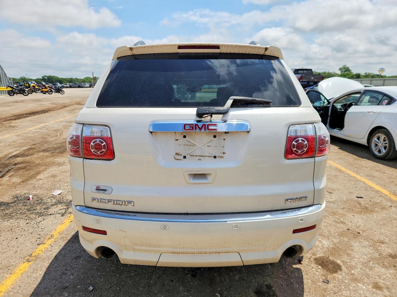 GMC Acadia Denali