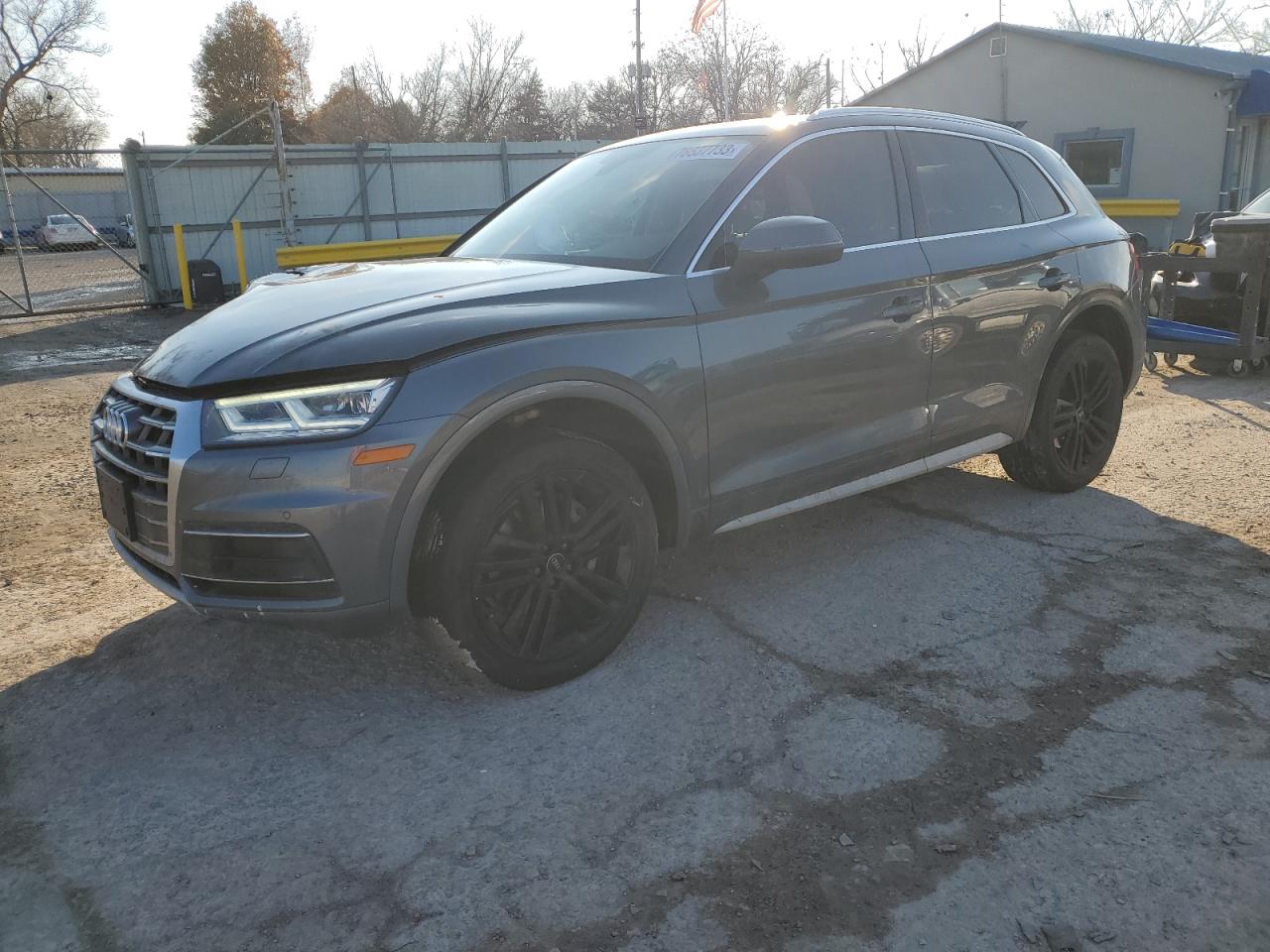 Salvage Audi Q5 Image