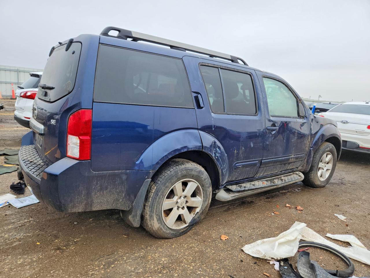 Nissan Pathfinder S