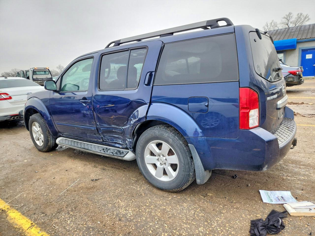 Nissan Pathfinder S