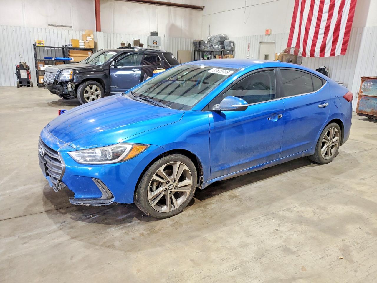 Salvage Hyundai ELANTRA Image