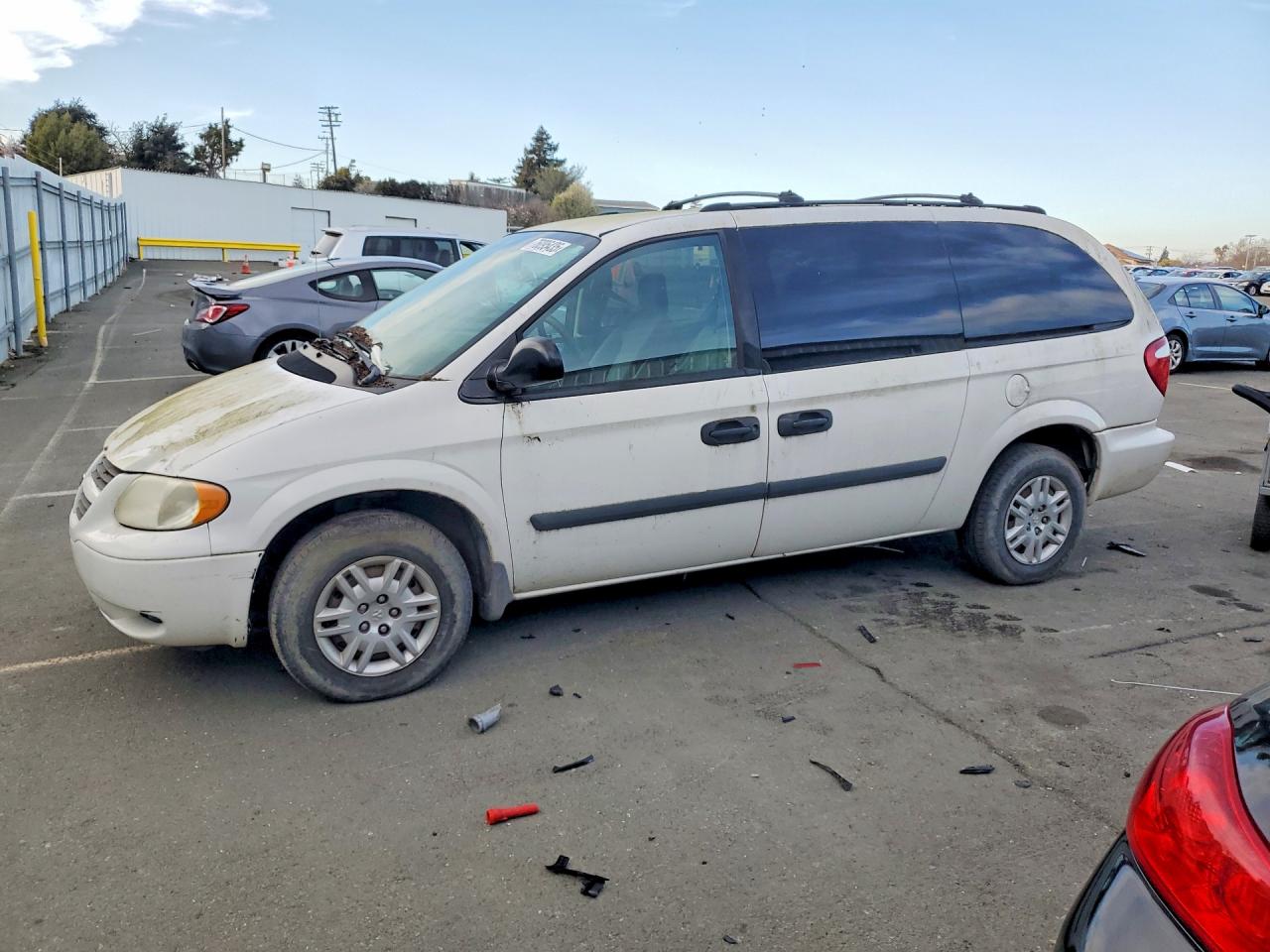 Salvage Dodge Caravan Image