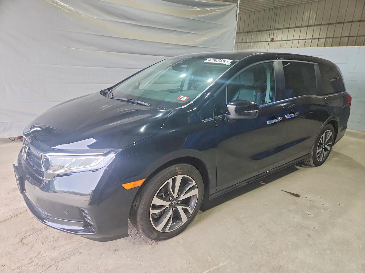Salvage Honda Odyssey Image
