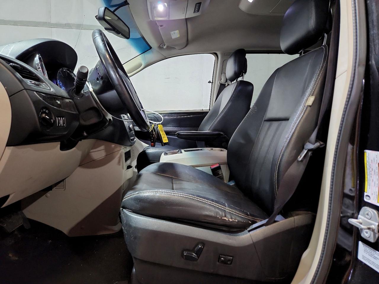 Chrysler Minivan Touring