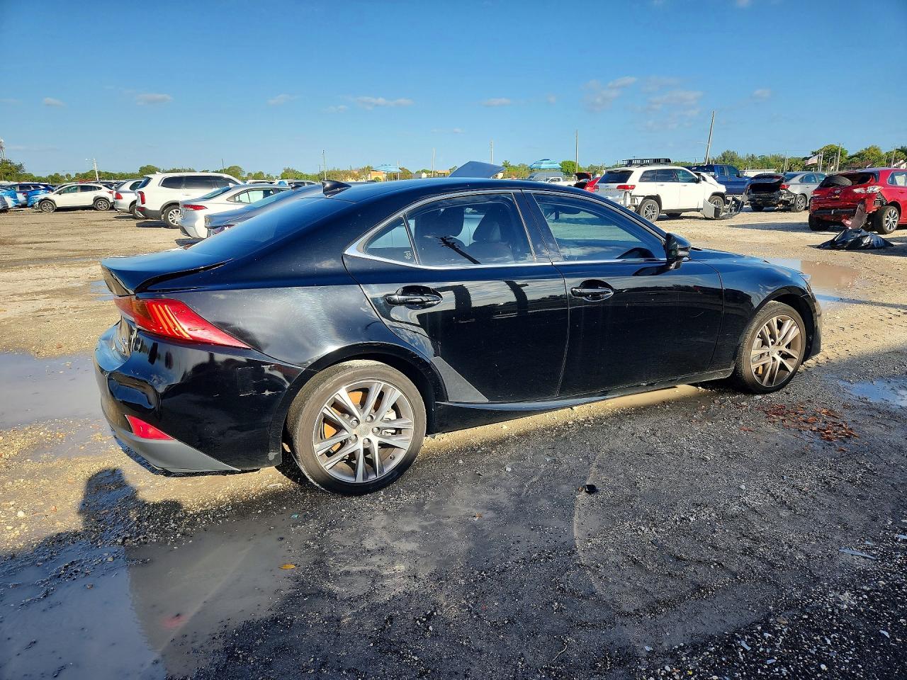 Lexus Is Base