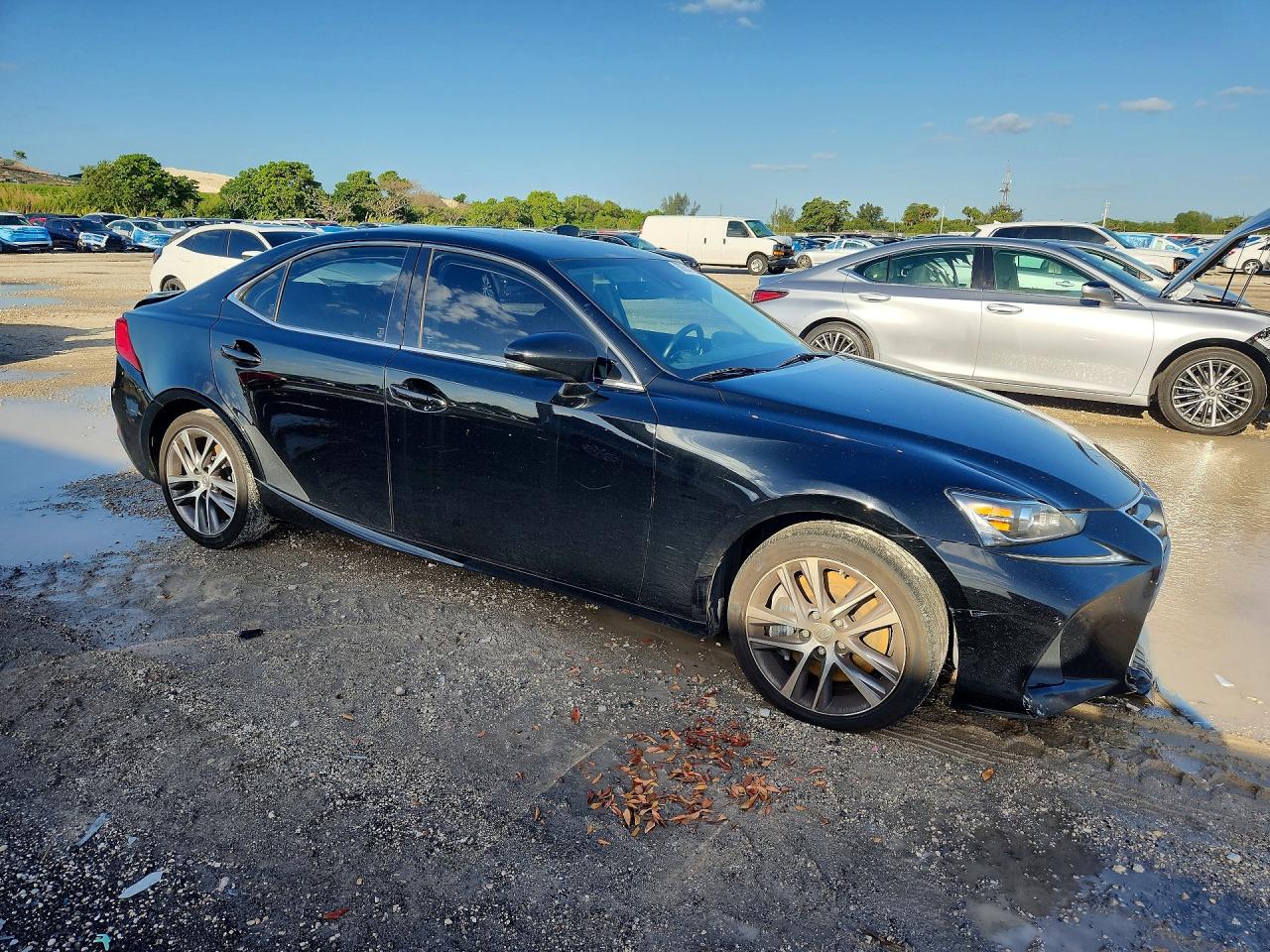 Lexus Is Base