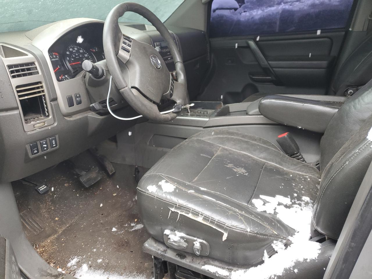 Nissan Armada Se