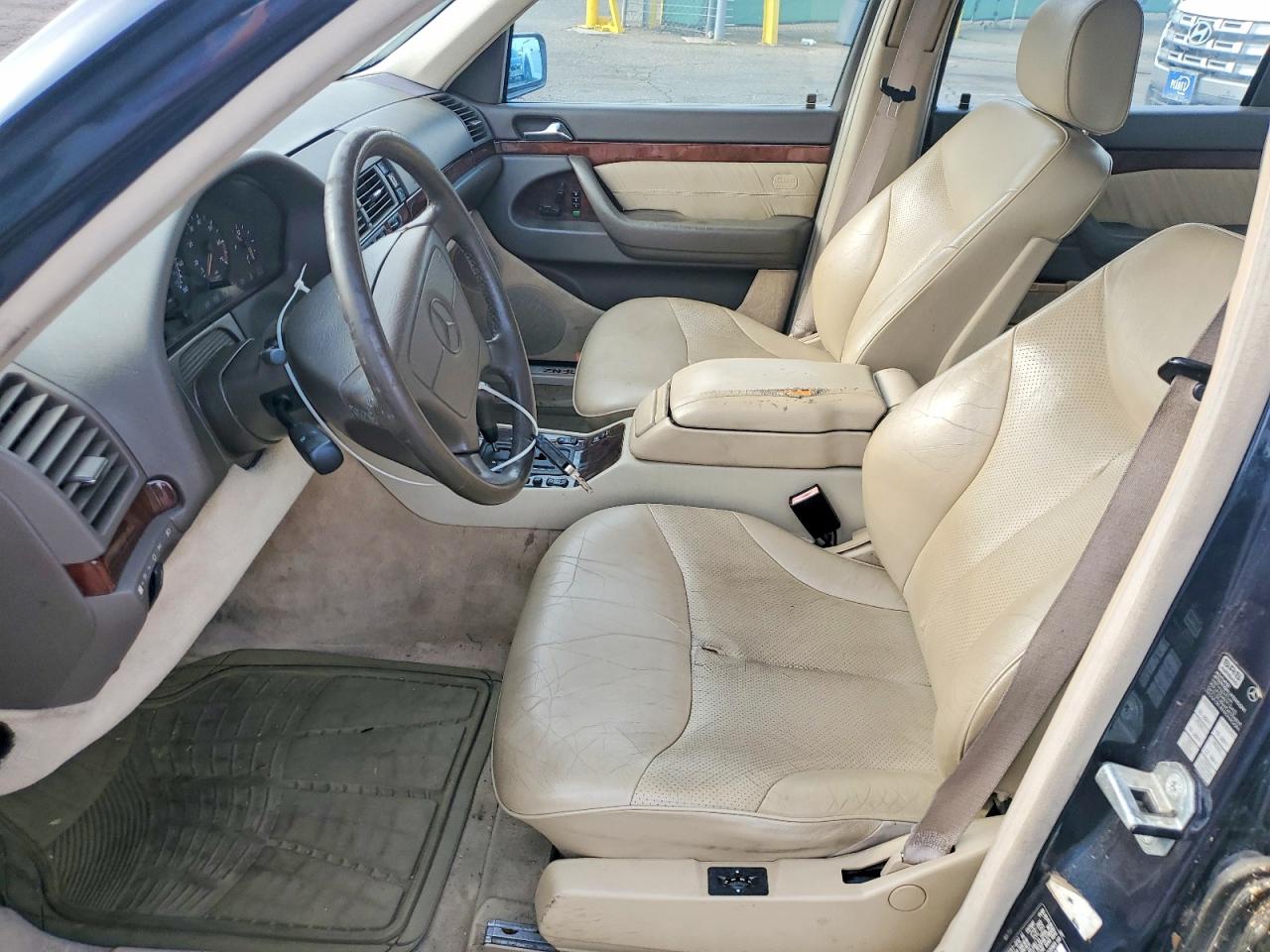 Mercedes-Benz S-Class 420