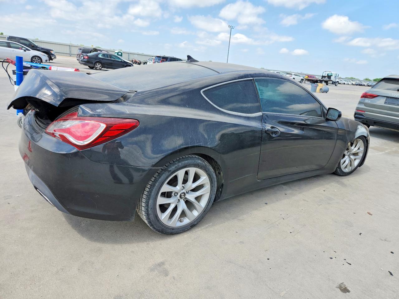 Hyundai Genesis 2.0t